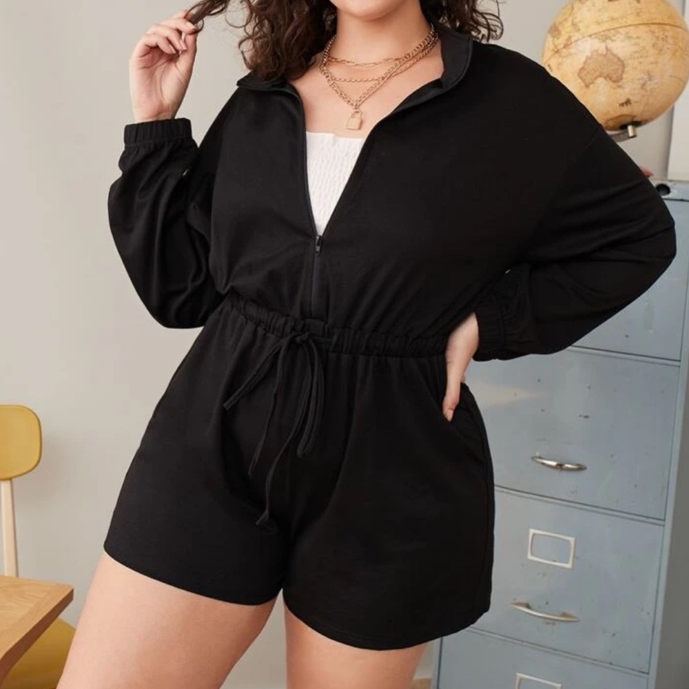 SHEIN Drop Shoulder Zip Front Drawstring Waist Romper (Small)